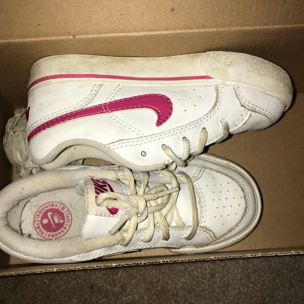 Girls shoe